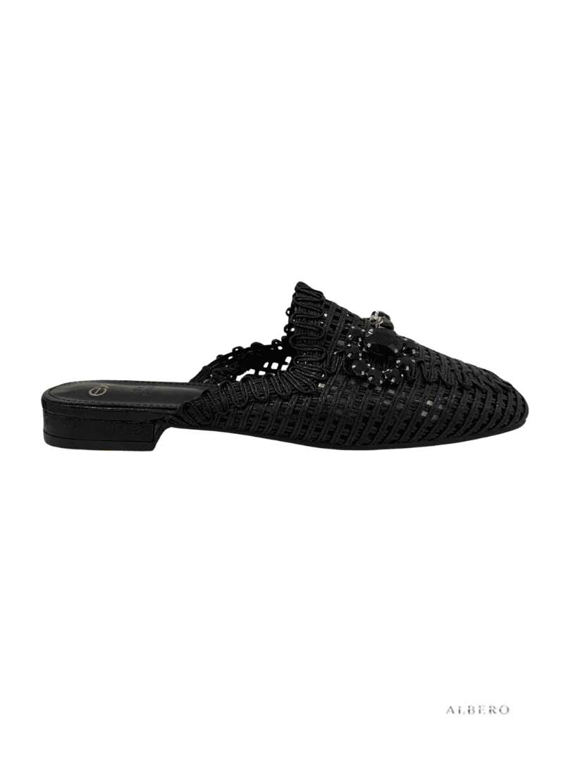 Sabot in raffia