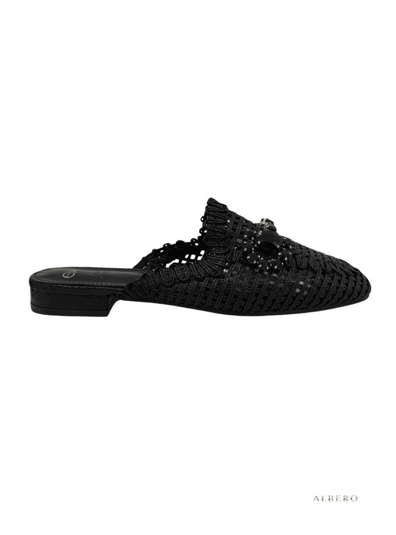 Sabot in raffia